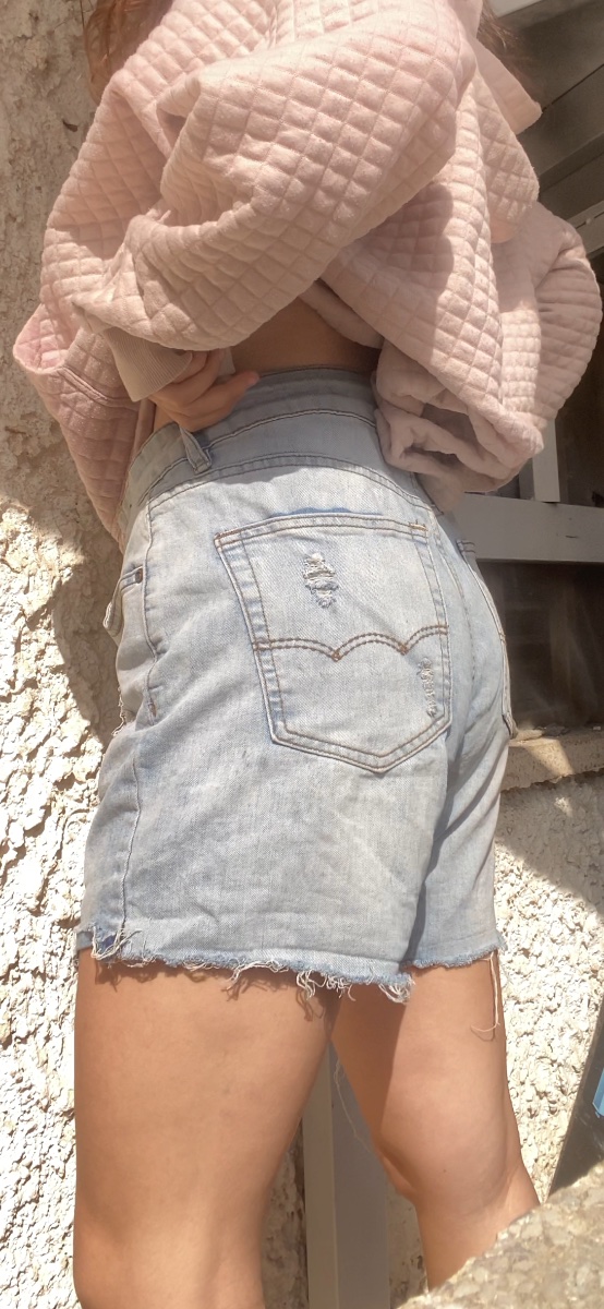 מכנס קצר ג׳ינס — תמונה 3 מתוך 3