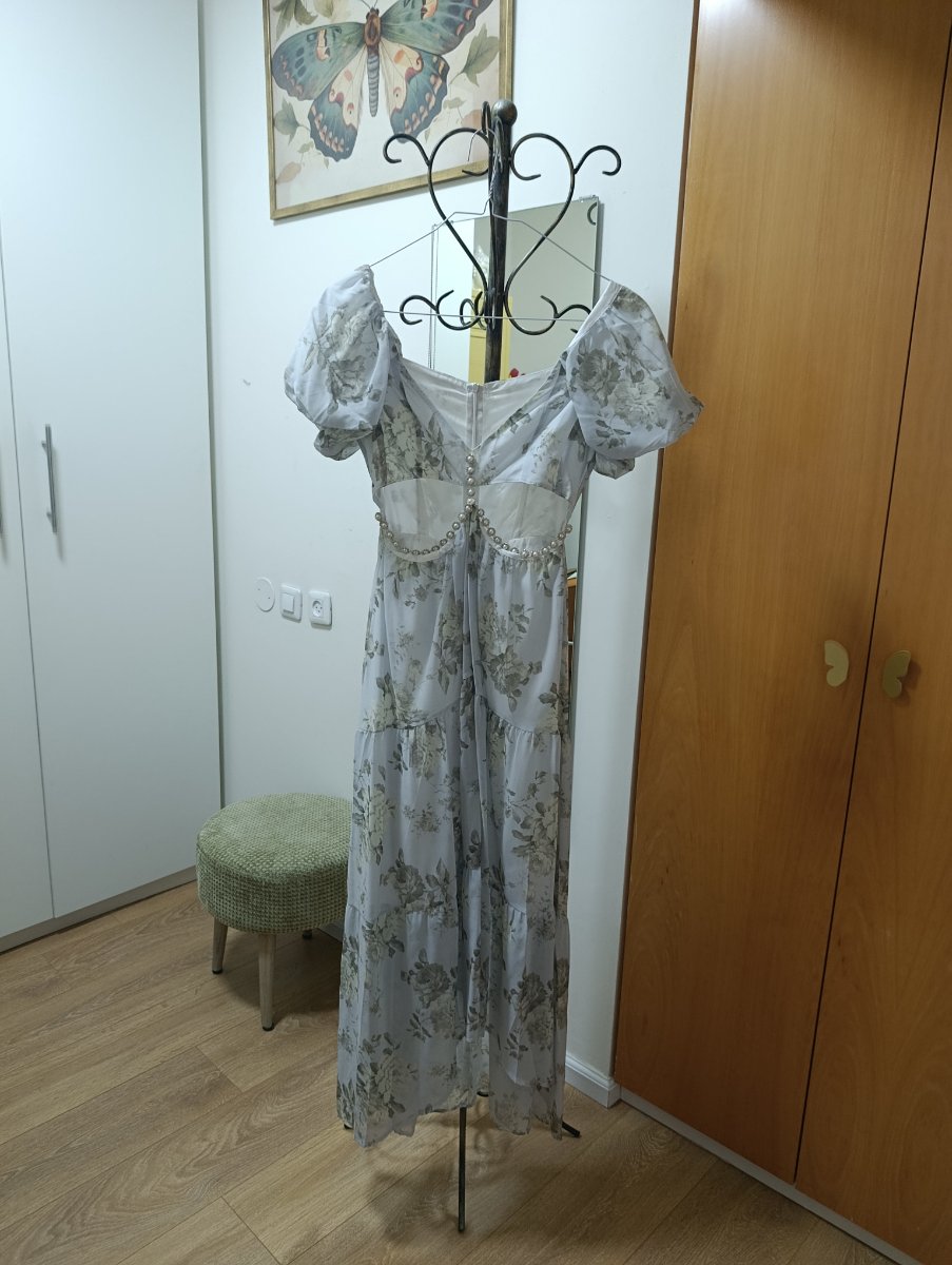 שמלה פרחונית ועדינה מושלמת לאירוע יום :) — תמונה 3 מתוך 5