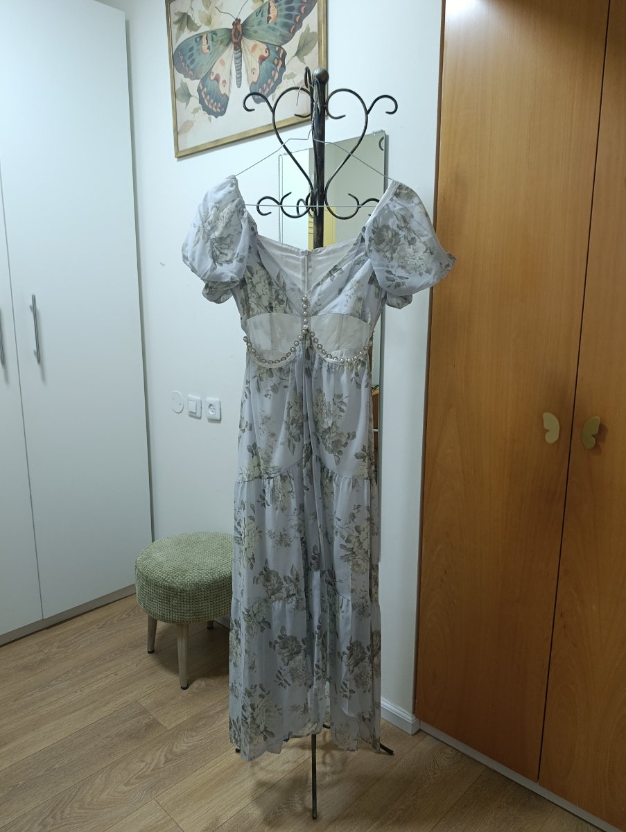 שמלה פרחונית ועדינה מושלמת לאירוע יום :) — תמונה 4 מתוך 5