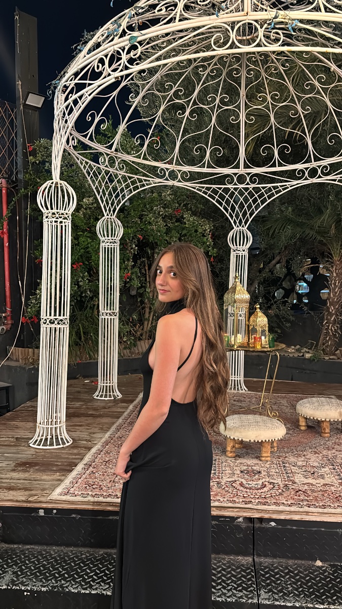 שמלת זארה קולר פתוחה בגב בצבע שחור ארוכה — תמונה 4 מתוך 4